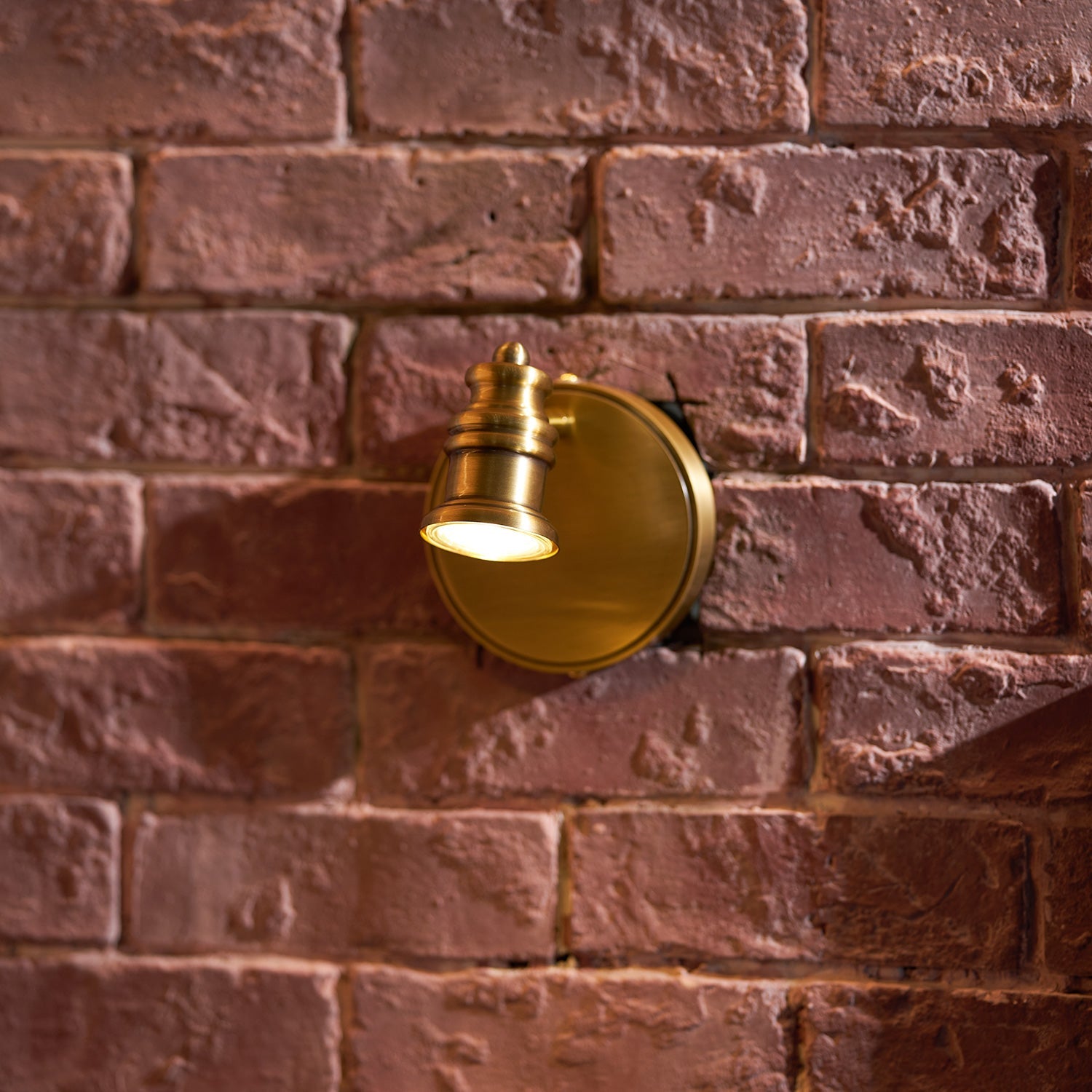 Linea Brass Spotlight Bar-Home & Garden > Lighting > Wall Lights & Sconces-Laren Fete-1 heads L 11.5cm x H 13cm / L 4.5″ x H 5.1″-Brass-Warm Light-Laren Fete