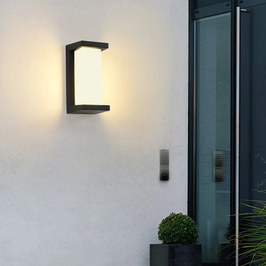 Oasis Outdoor Wall Lamp | Motion Sensor, Energy-Efficient LED 0