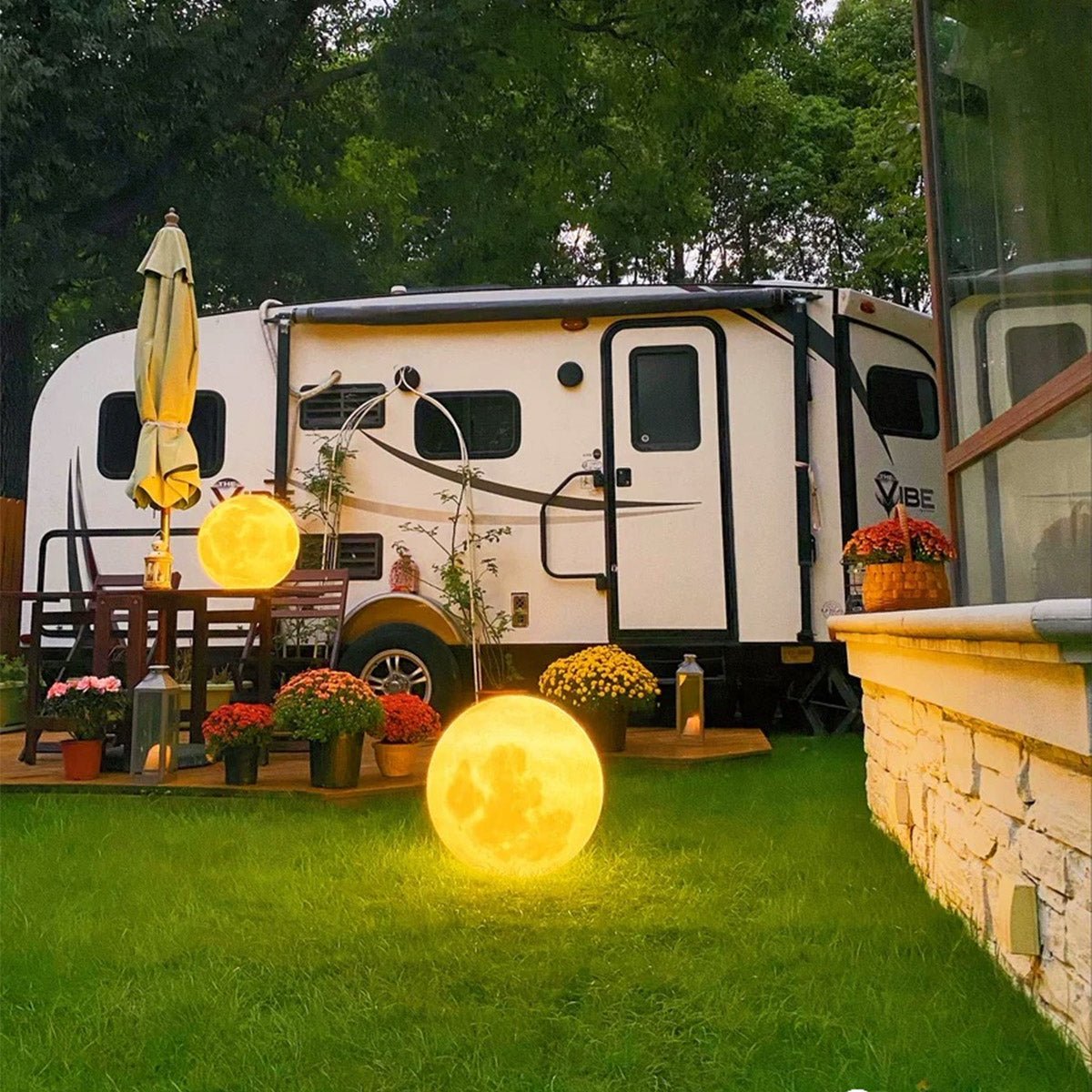 Orbis Solar Moon Ball Landscape Light-Home & Garden > Lighting > Outdoor Lighting > Landscape Lighting-Laren Fete-Solar-30 cm D-Laren Fete