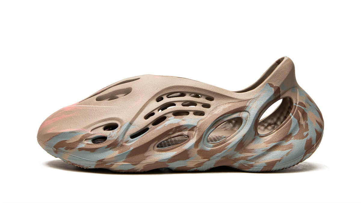 YEEZY FOAM RUNNER "MX Sand Grey"-Shoes-Laren Fete-4-Laren Fete