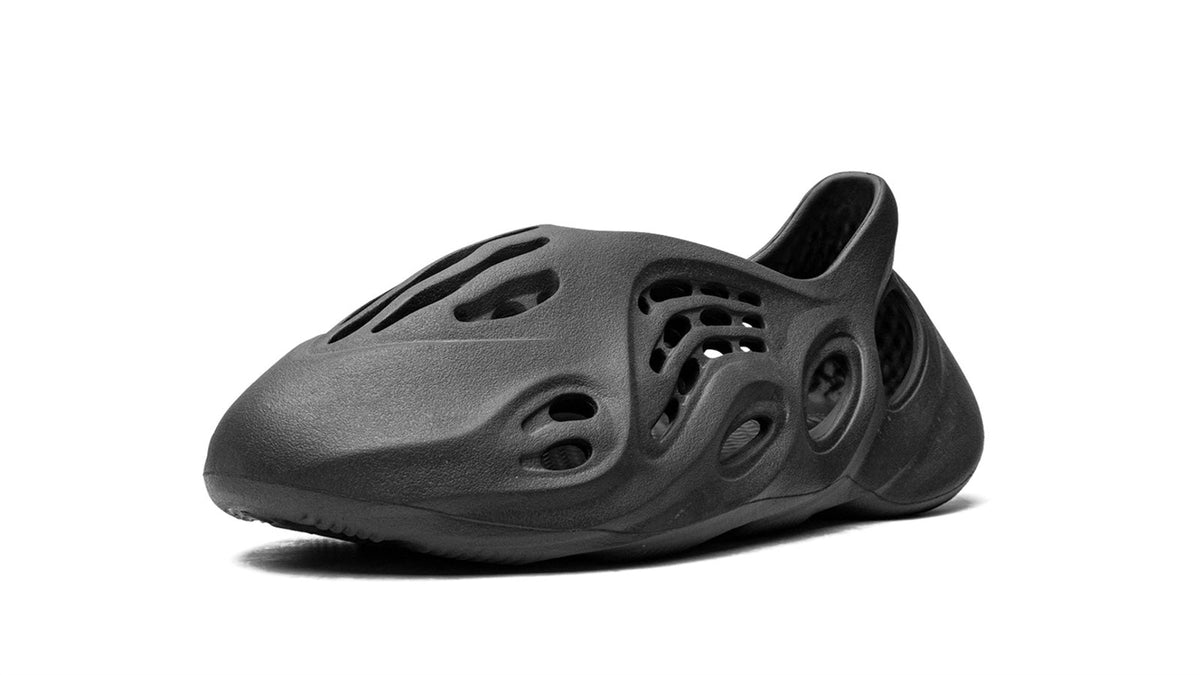 YEEZY FOAM RUNNER "Onyx"-Shoes-Laren Fete-Laren Fete
