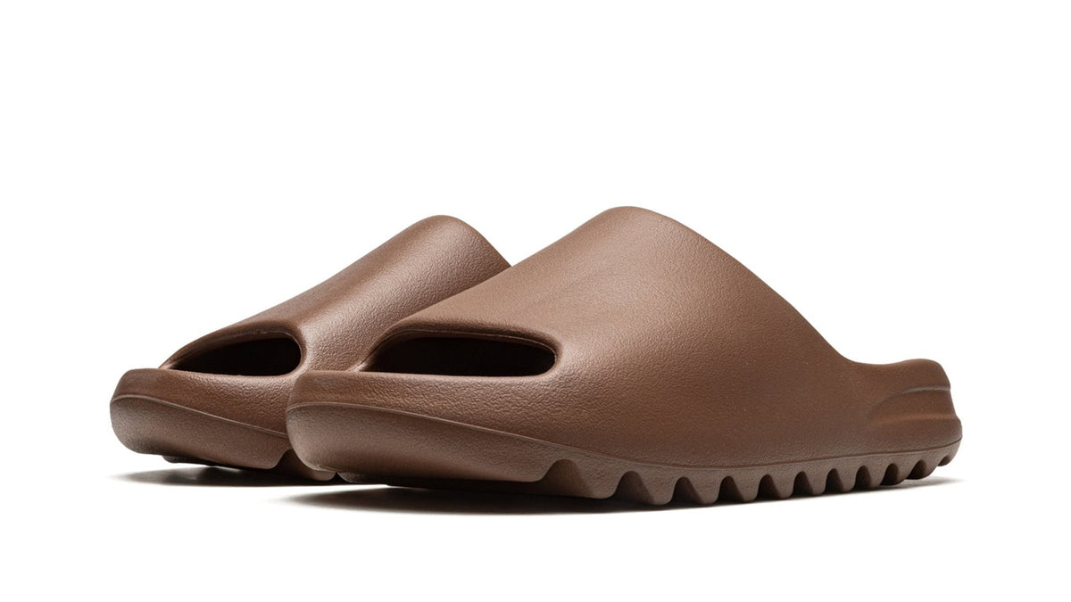 YEEZY SLIDE "Core 2021"-Shoes-Laren Fete-Laren Fete
