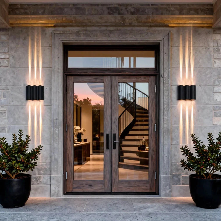Aluma Wave Outdoor Wall Light | Black Aluminum, Modern Design 1