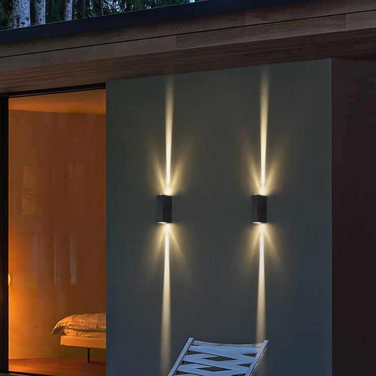 Maverick Modern Outdoor Wall Light | Waterproof Aluminum, Black Finish 1