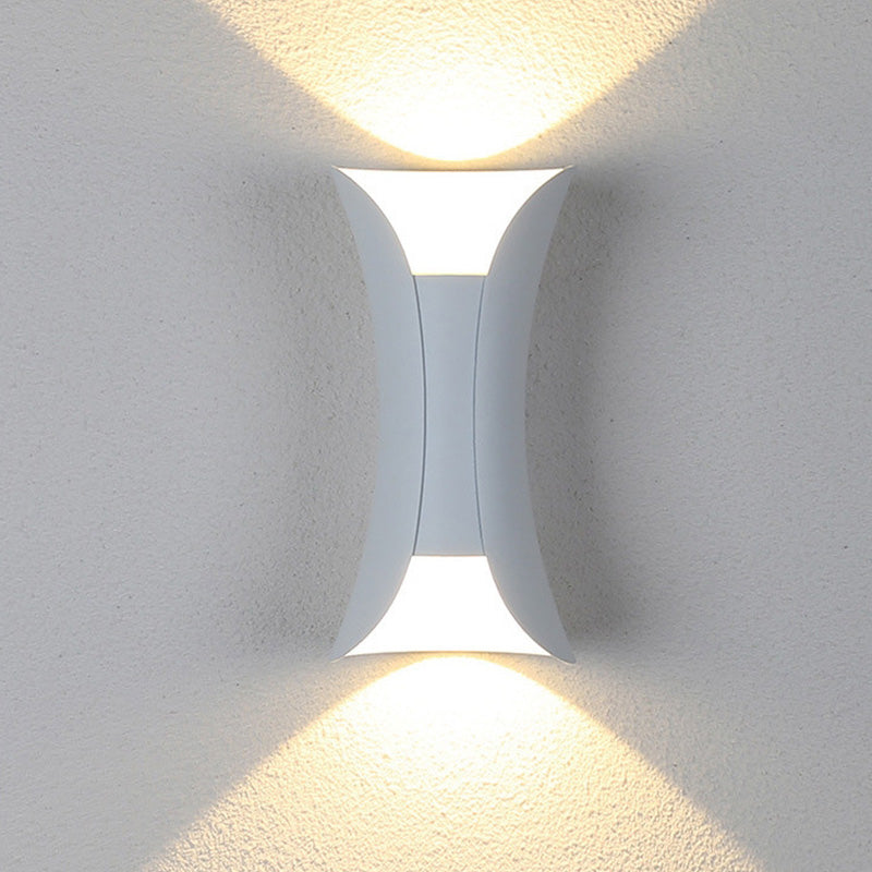 Noxen Outdoor Wall Lamp | Metal & Acrylic, IP65 Rated for Garden Lights 2