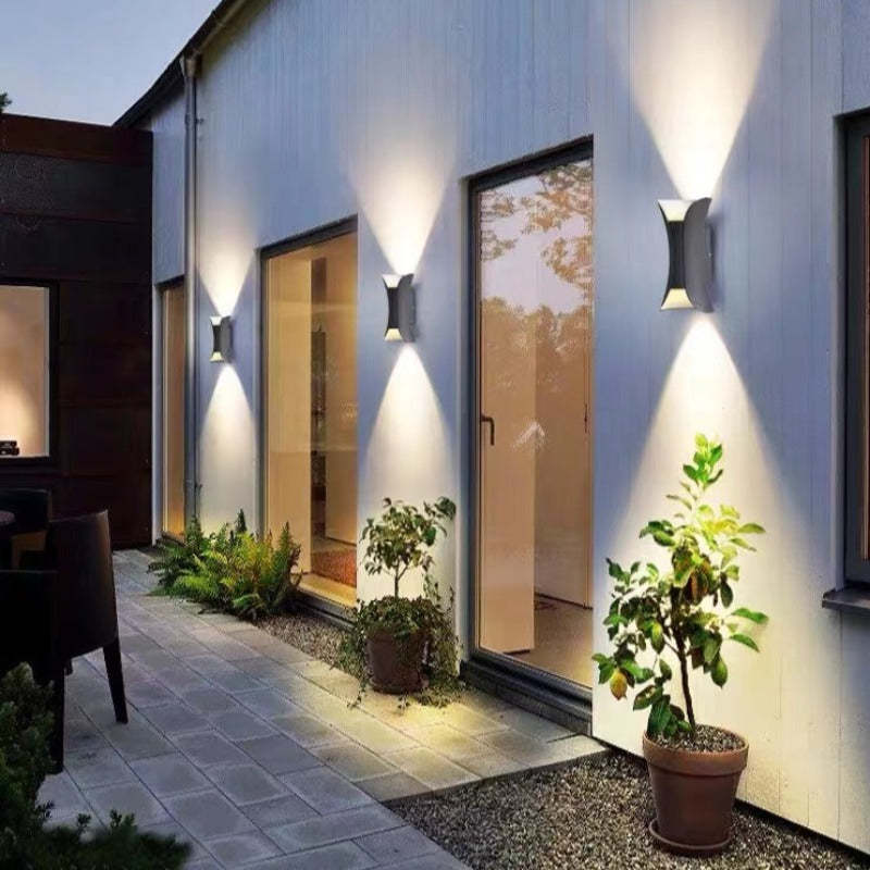 Noxen Outdoor Wall Lamp | Metal & Acrylic, IP65 Rated for Garden Lights 7