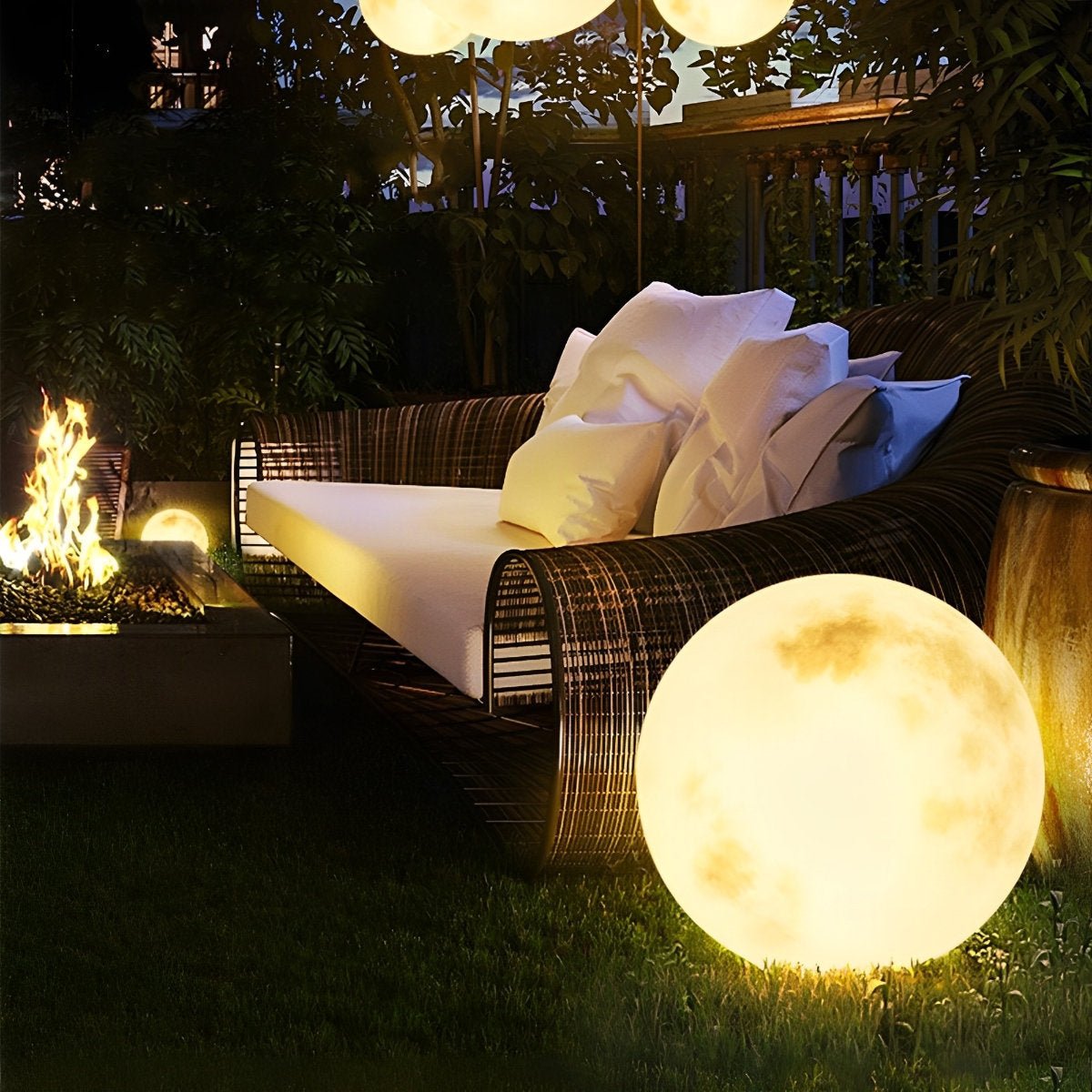Orbis Solar Moon Ball Landscape Light-Home & Garden > Lighting > Outdoor Lighting > Landscape Lighting-Laren Fete-Solar-40 cm D-Laren Fete