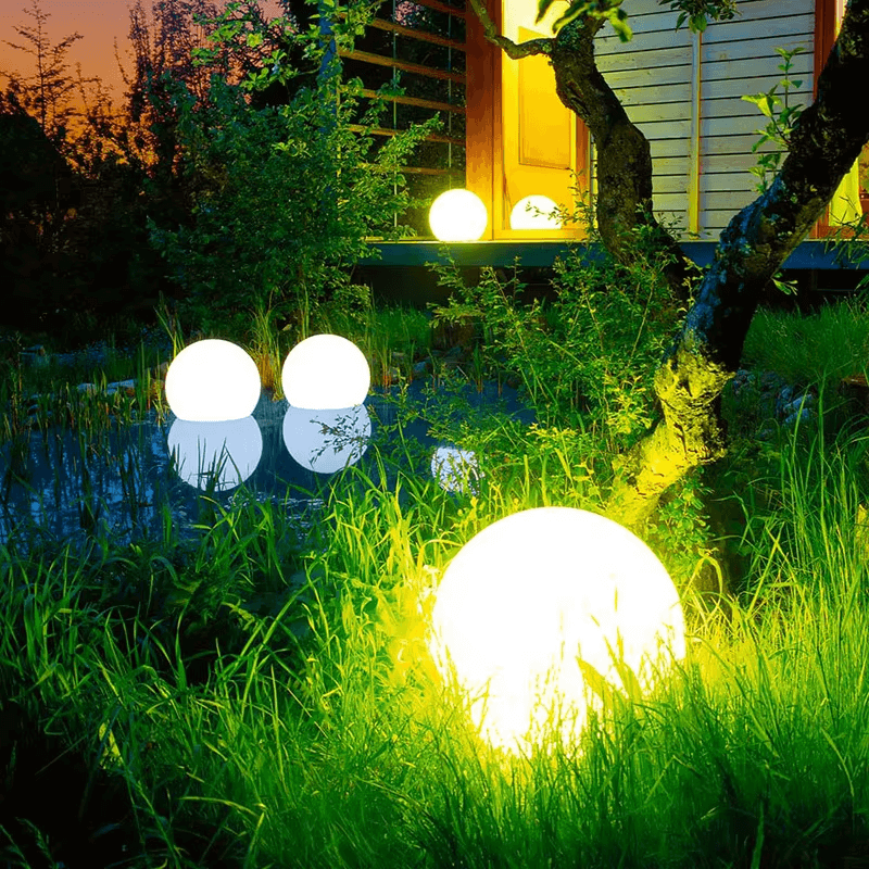 Orion Garden Light | LED, Modern Design, Weather-Resistant 3