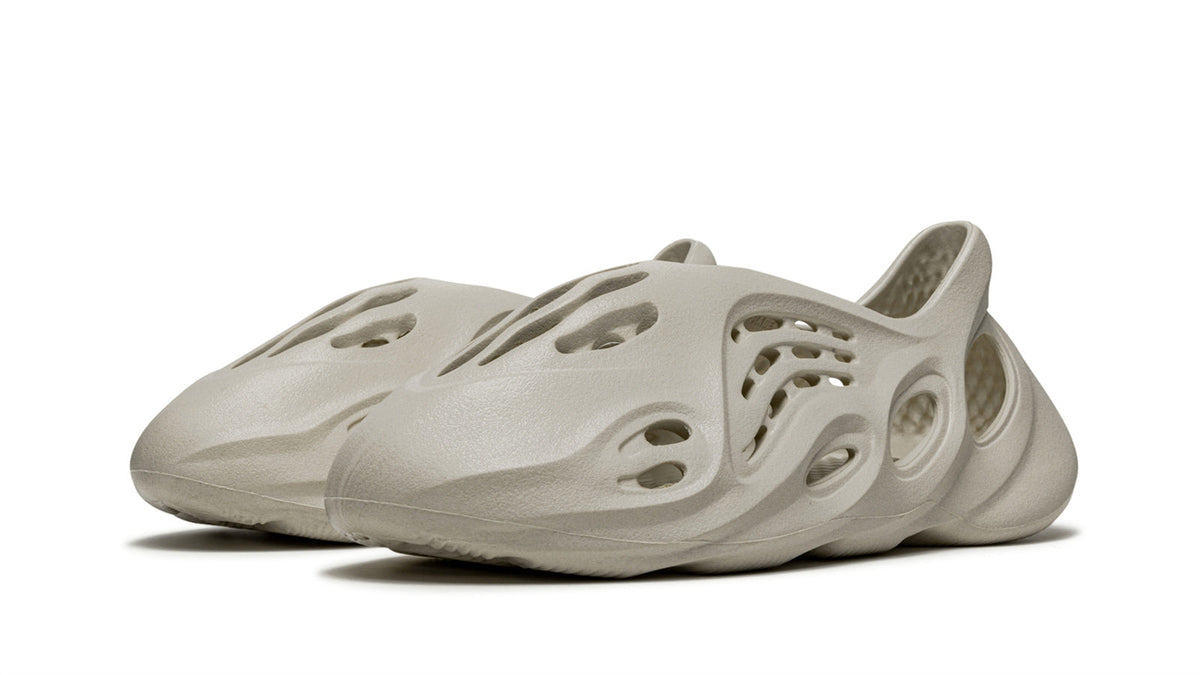 YEEZY FOAM RUNNER "Sand"-Shoes-Laren Fete-Laren Fete
